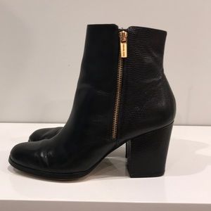 ❤️Michael Kors black leather booties ❤️